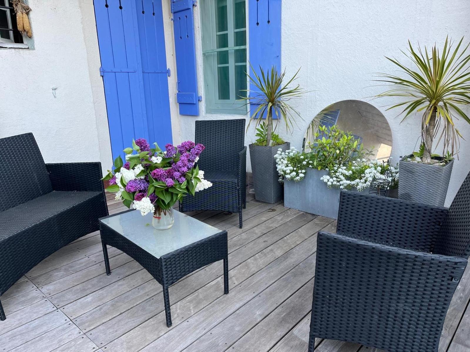 Gite Chez Madeleine Lägenhet Louhans Exteriör bild